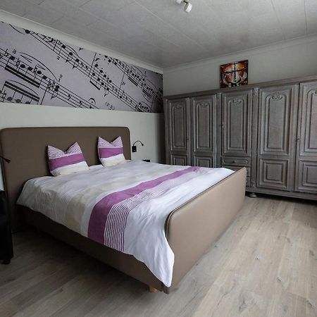 Bed 'N Blues **** Villa Halen Eksteriør billede